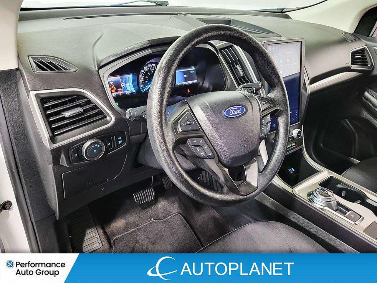 2024 Ford Edge SEL AWD, Back Up Cam, Remote Start, Android Auto! Photo