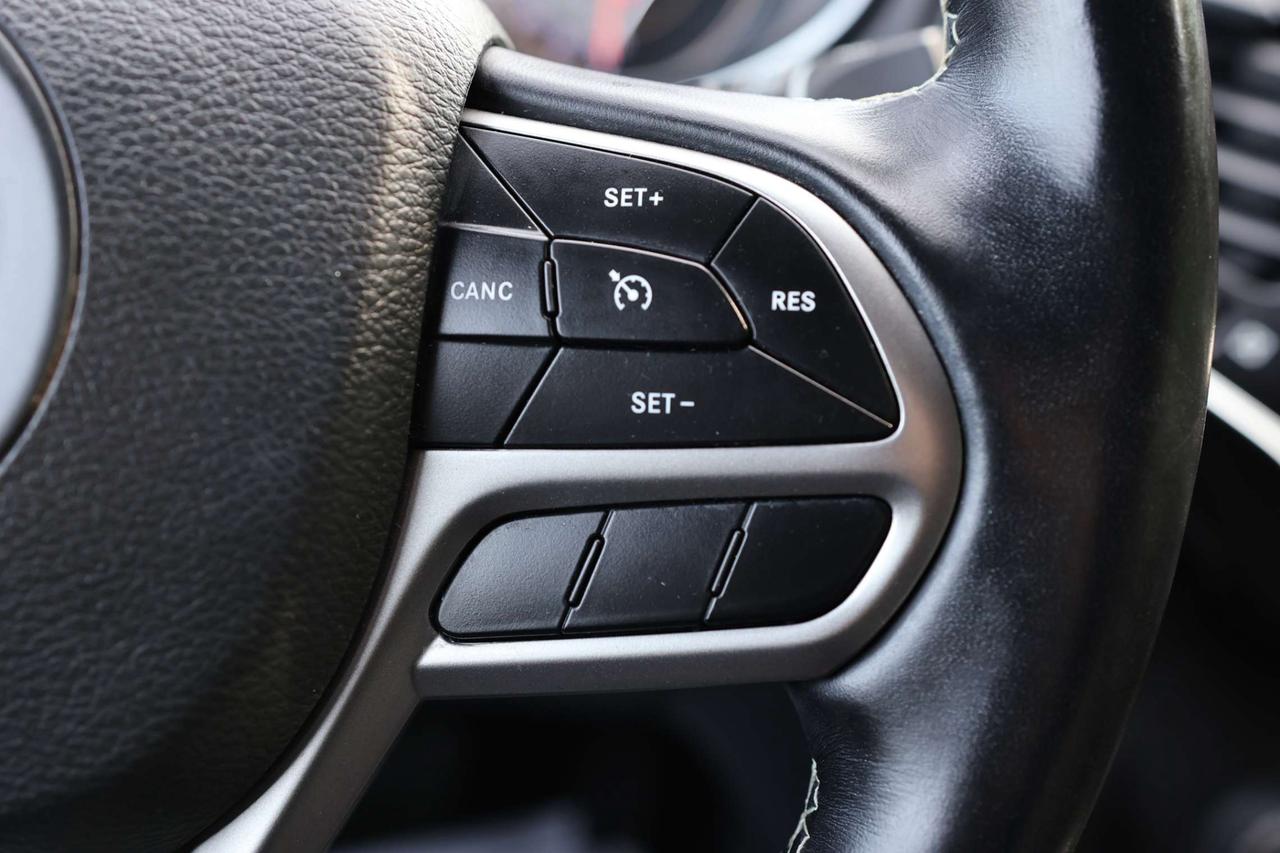 2021 Jeep Cherokee 80TH ANNIVERSARY-4x4-R STARTER/NAV/BCAM/BLIS/LEATHER/H SEATS/KEYLESS/CARPLAY/PANOROOF Photo