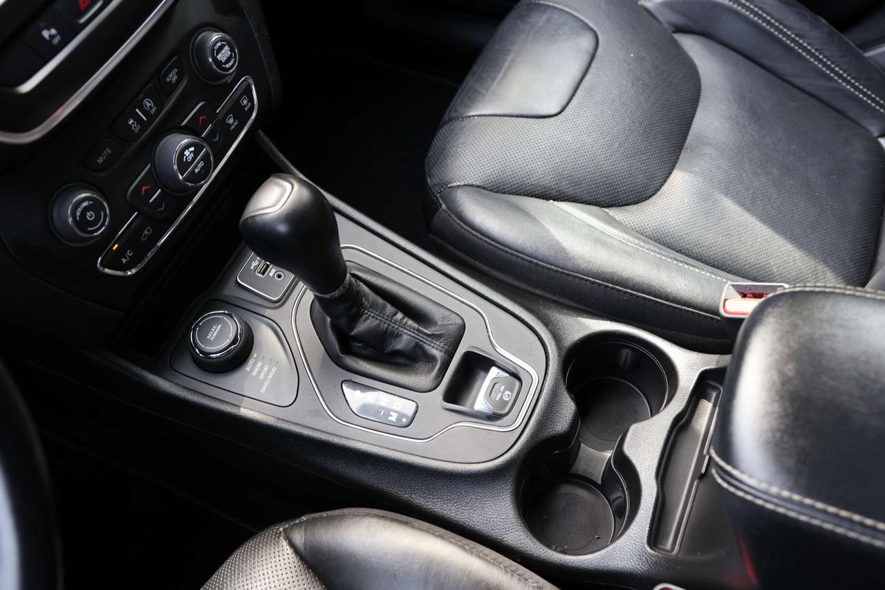 2021 Jeep Cherokee 80TH ANNIVERSARY-4x4-R STARTER/NAV/BCAM/BLIS/LEATHER/H SEATS/KEYLESS/CARPLAY/PANOROOF Photo