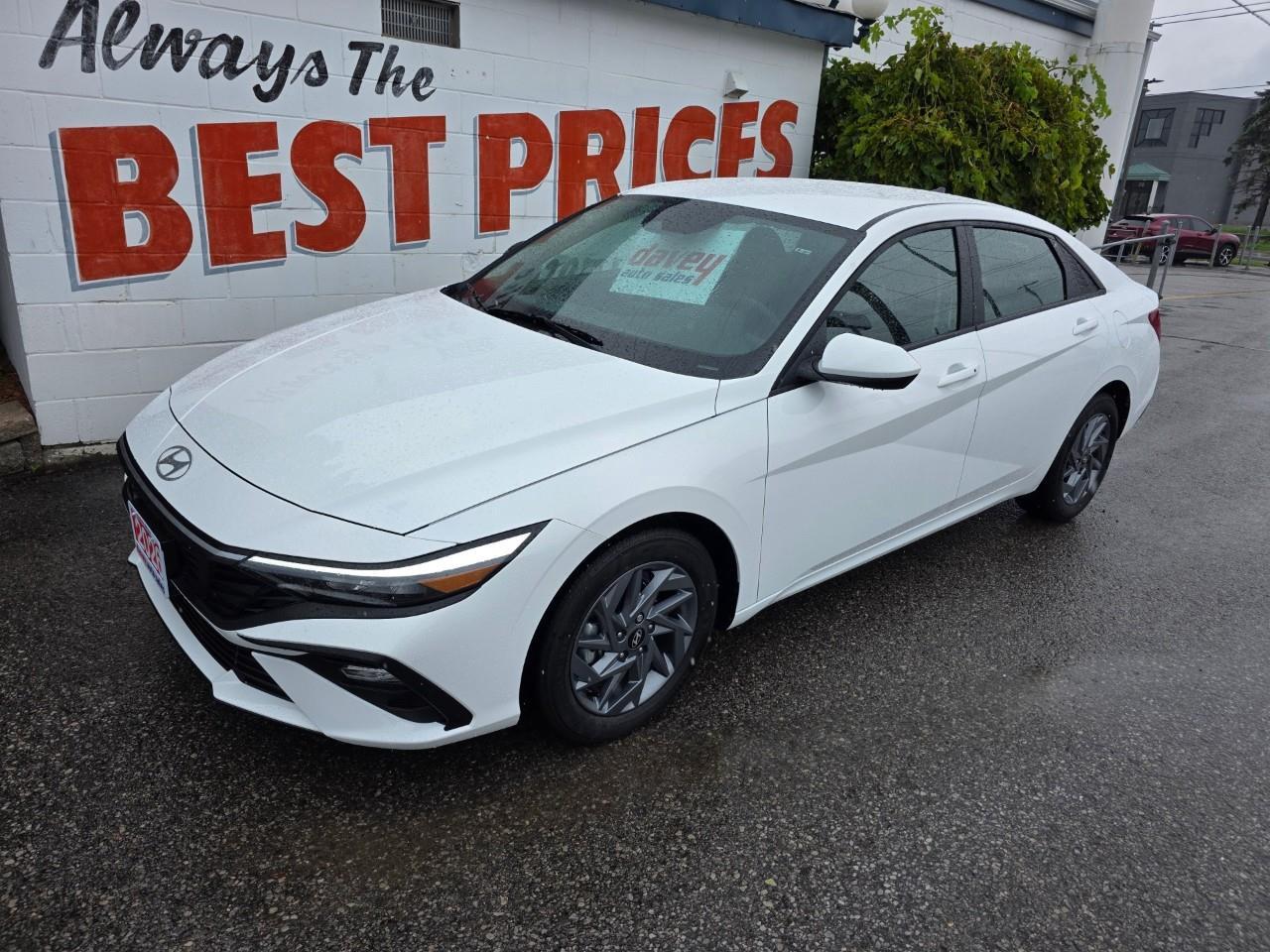 2026 Hyundai Elantra PREFERRED 4DR SEDAN Photo3