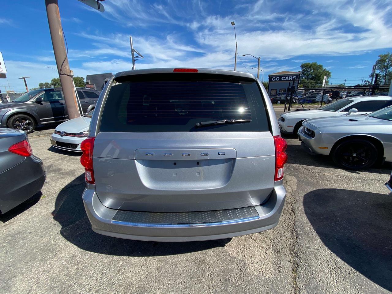 2016 Dodge Grand Caravan CANADA VALUE PACKAGE Photo