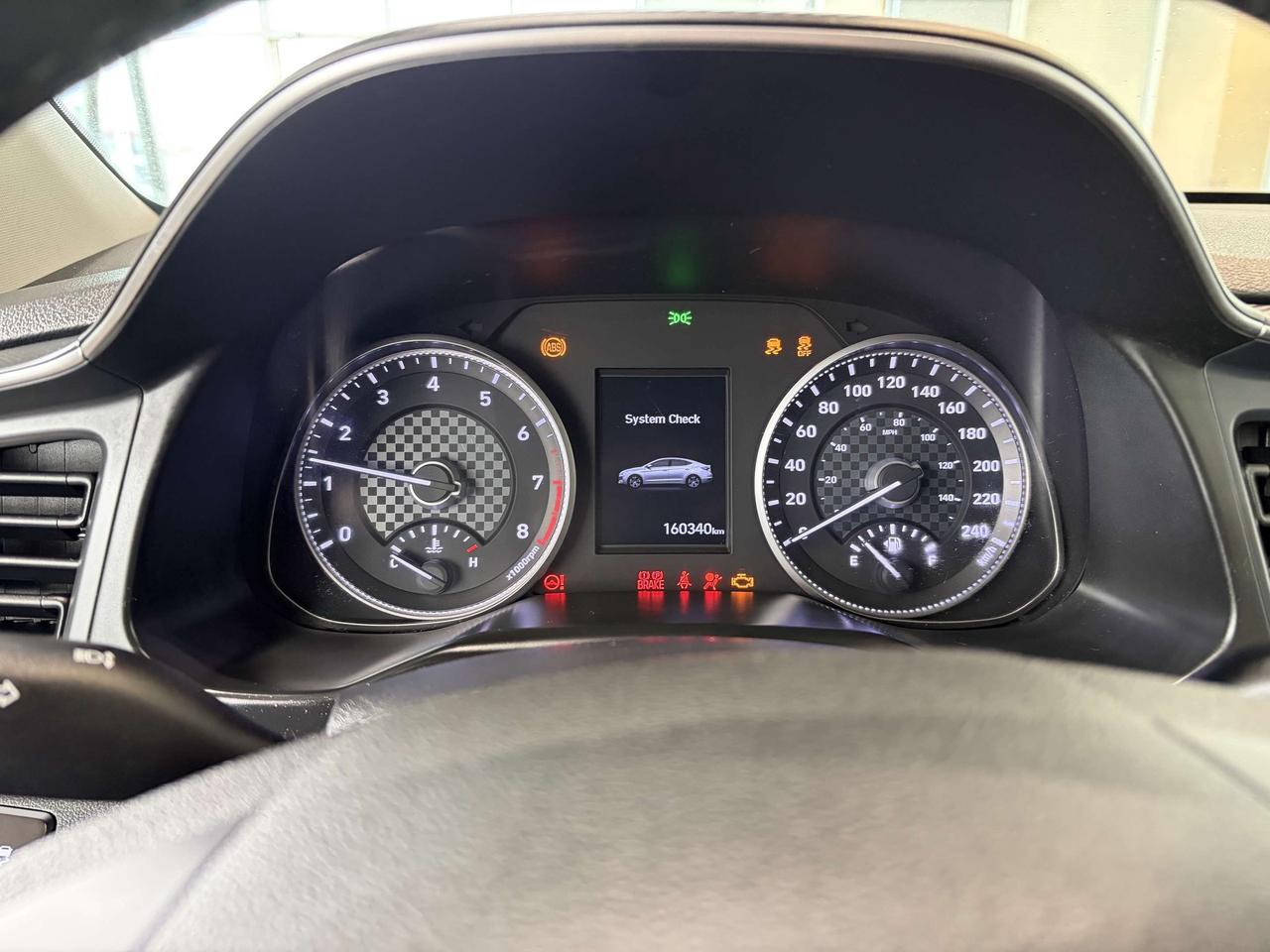2020 Hyundai Elantra ELANTRA PREF Photo