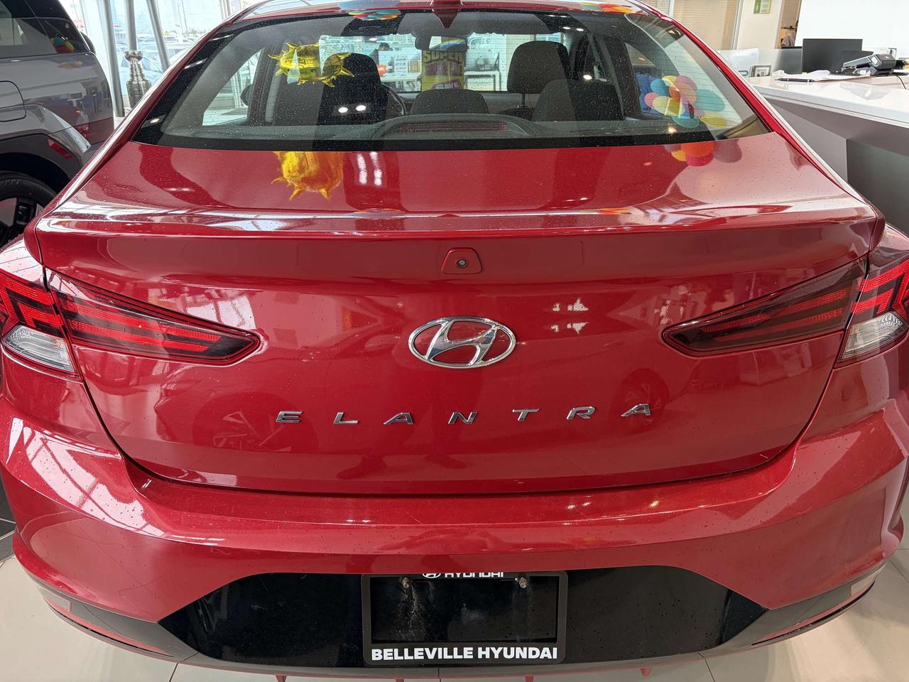 2020 Hyundai Elantra ELANTRA PREF Photo
