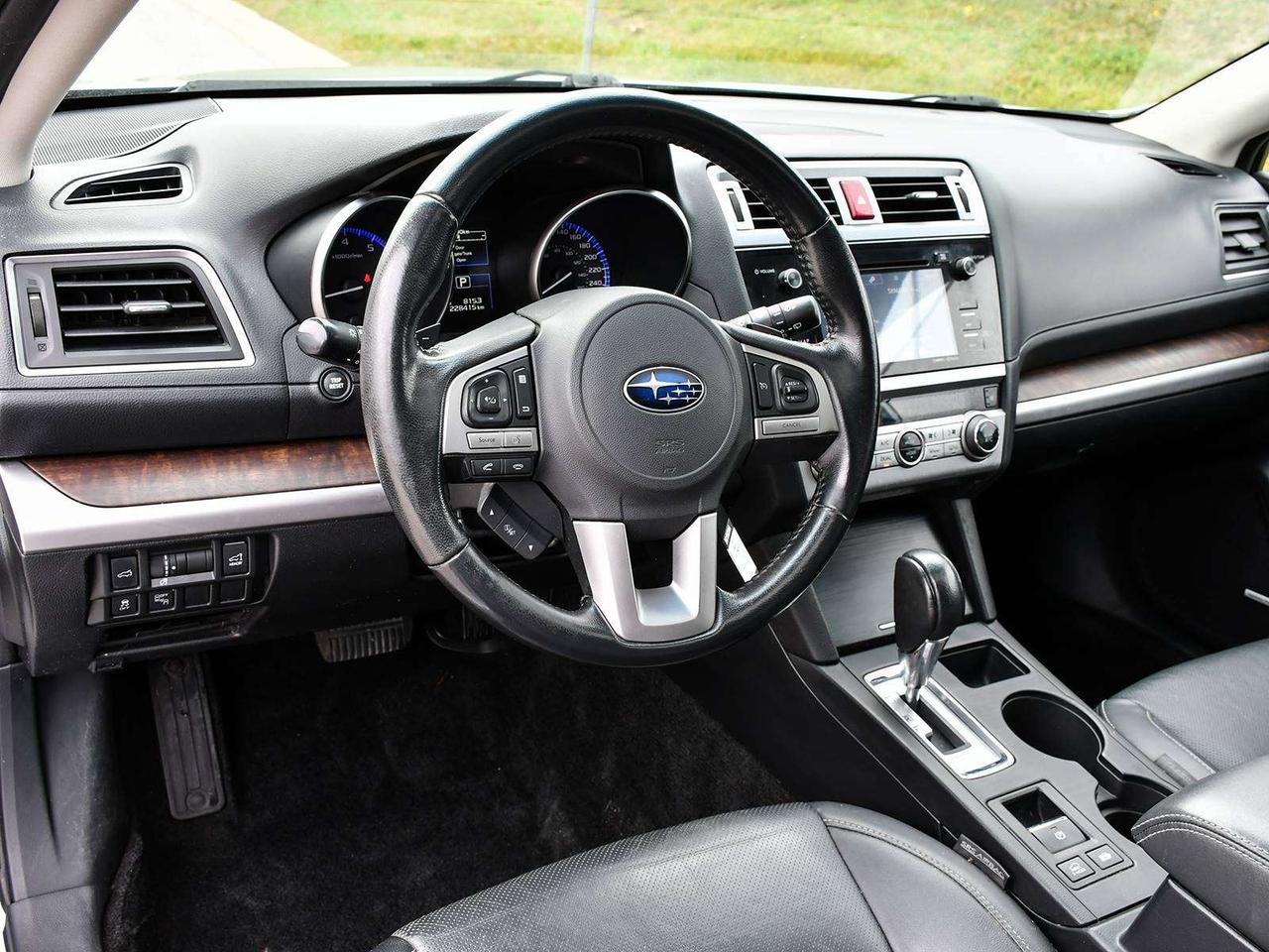 2015 Subaru Outback LIMITED Photo