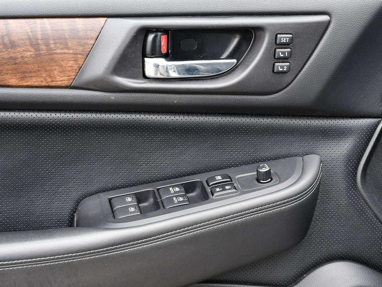 2015 Subaru Outback LIMITED Photo