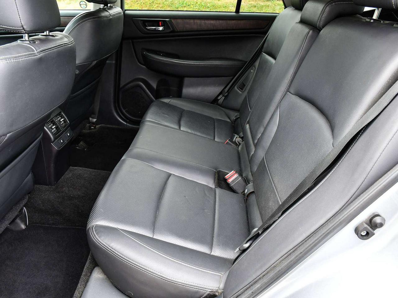 2015 Subaru Outback LIMITED Photo