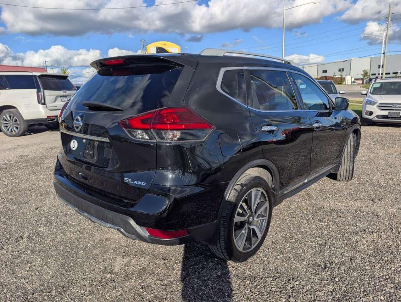 2017 Nissan Rogue SL PLATINUM AWD   NAV   LEATHER   PANOROOF  CAMERA Photo