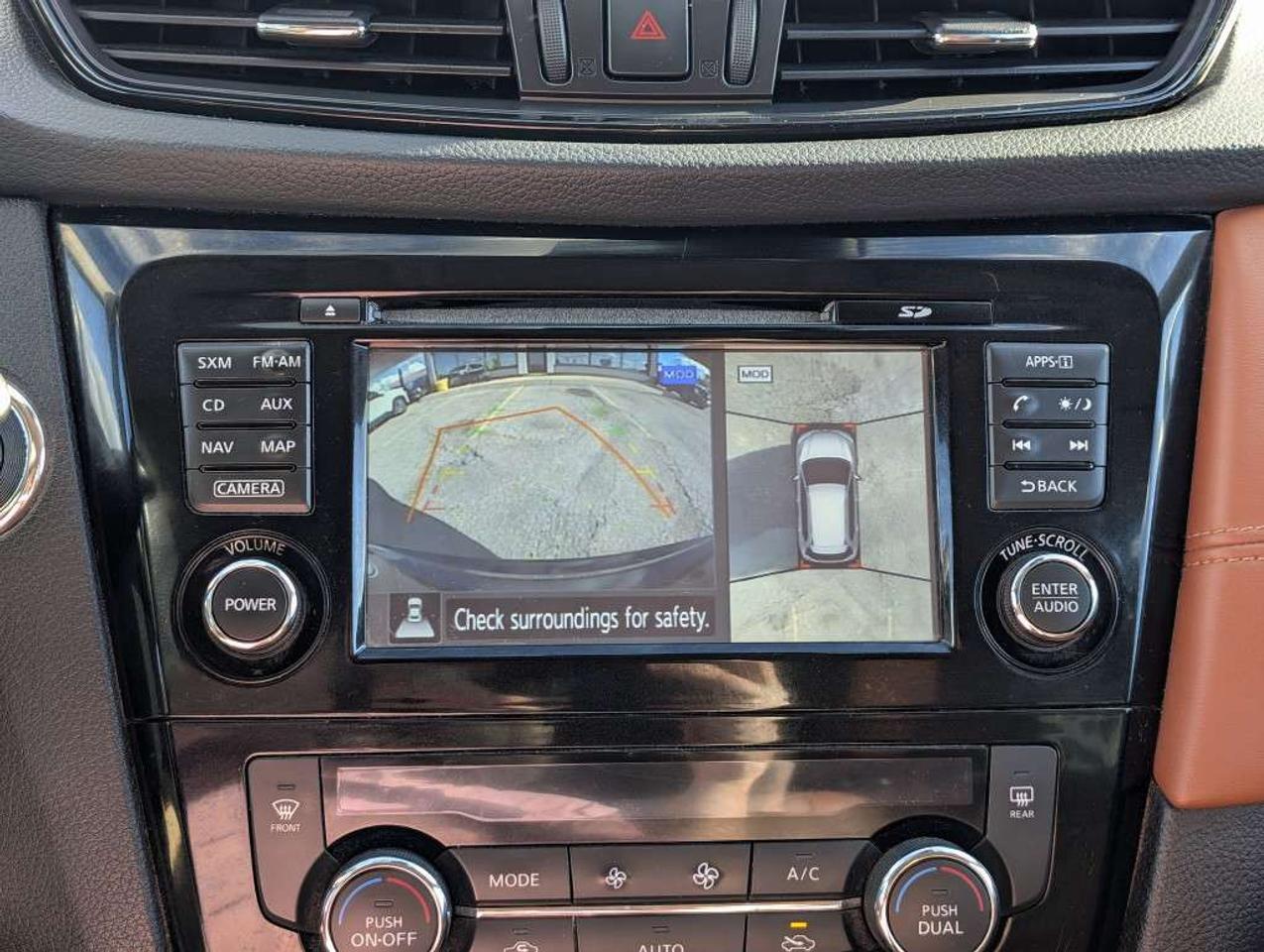 2017 Nissan Rogue SL PLATINUM AWD   NAV   LEATHER   PANOROOF  CAMERA Photo
