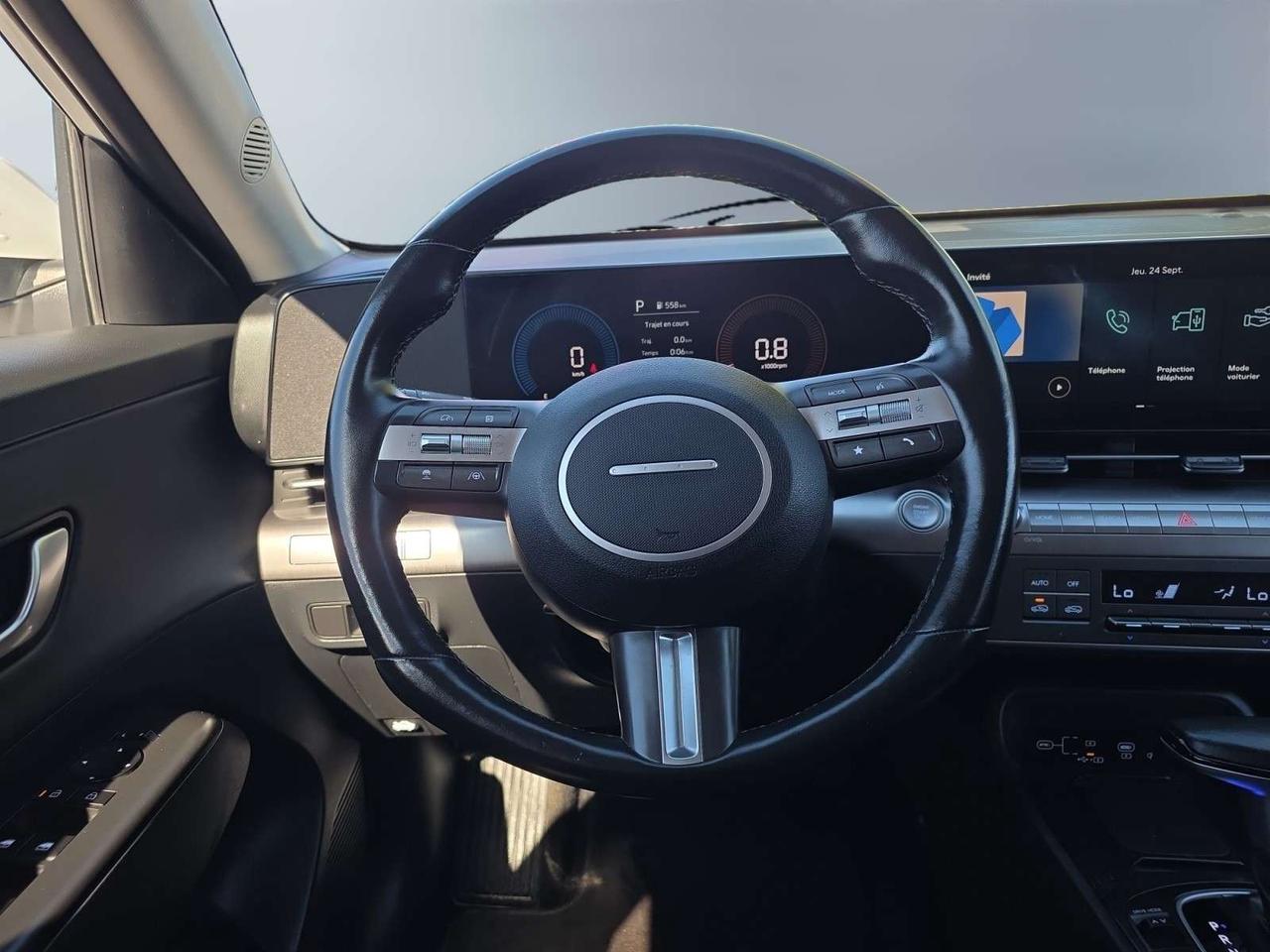 2025 Hyundai KONA 2.0L AWD w/Trend Package * NO ACCIDENTS / ROOF / LEATHER / DRIVER ASSIST Photo