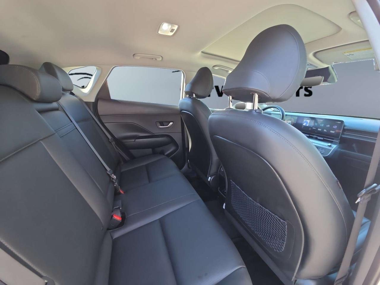 2025 Hyundai KONA 2.0L AWD w/Trend Package * NO ACCIDENTS / ROOF / LEATHER / DRIVER ASSIST Photo