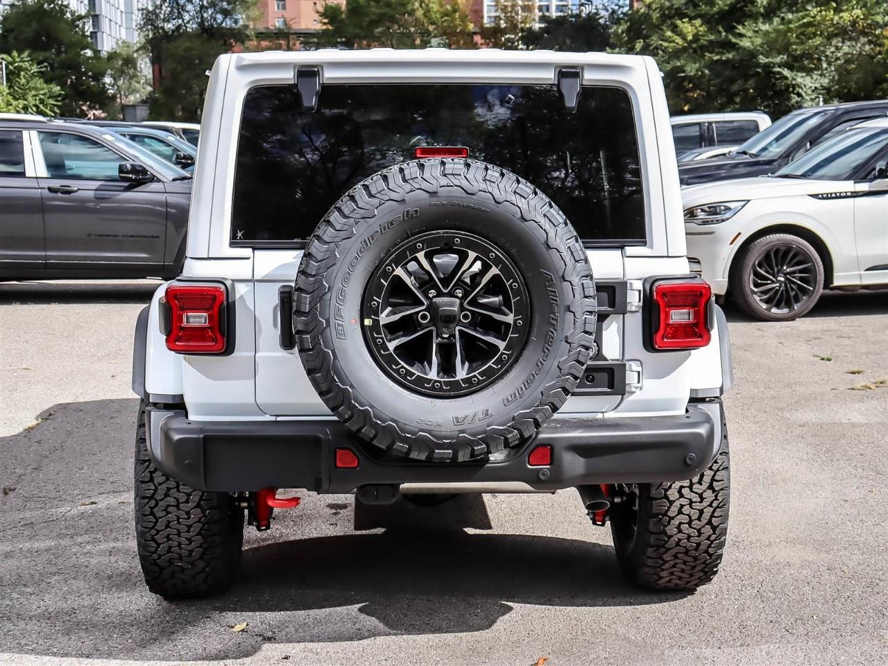 2027 Jeep Wrangler Rubicon X 4 Door 4x4 Photo3