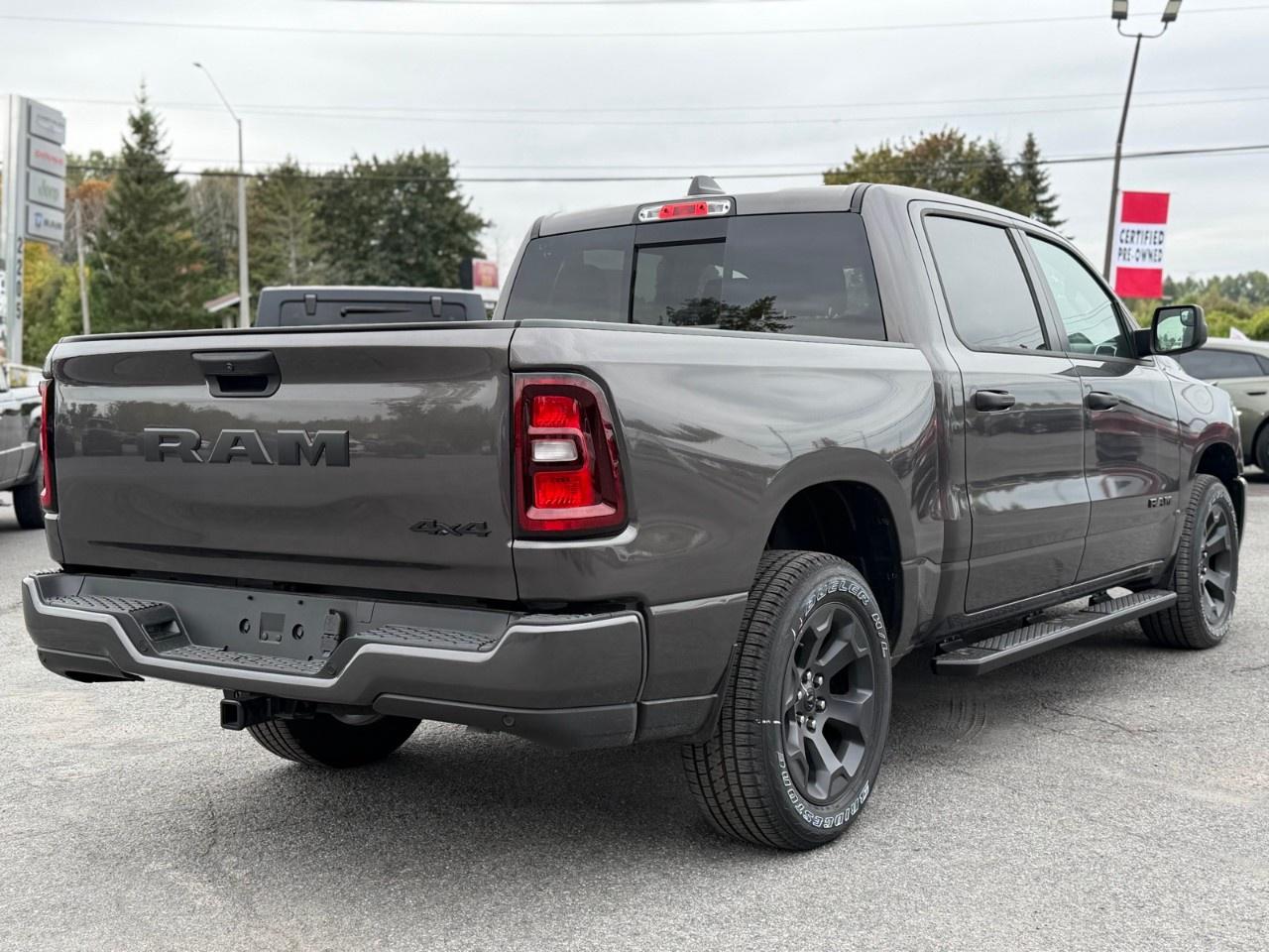 2026 RAM 1500 Express 4x4 Crew Cab 5'7" Box Photo