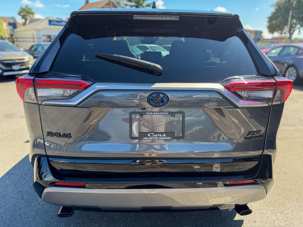 2024 Toyota RAV4 XSE-HYBRID/LOW KM/1 OWNER/BSM/ROOF/ACC/AWD/2.5L Photo