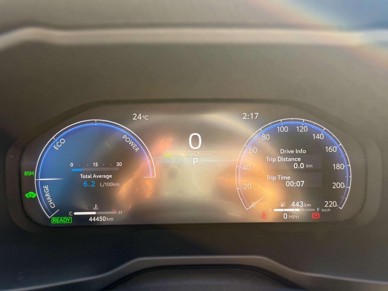 2024 Toyota RAV4 XSE-HYBRID/LOW KM/1 OWNER/BSM/ROOF/ACC/AWD/2.5L Photo