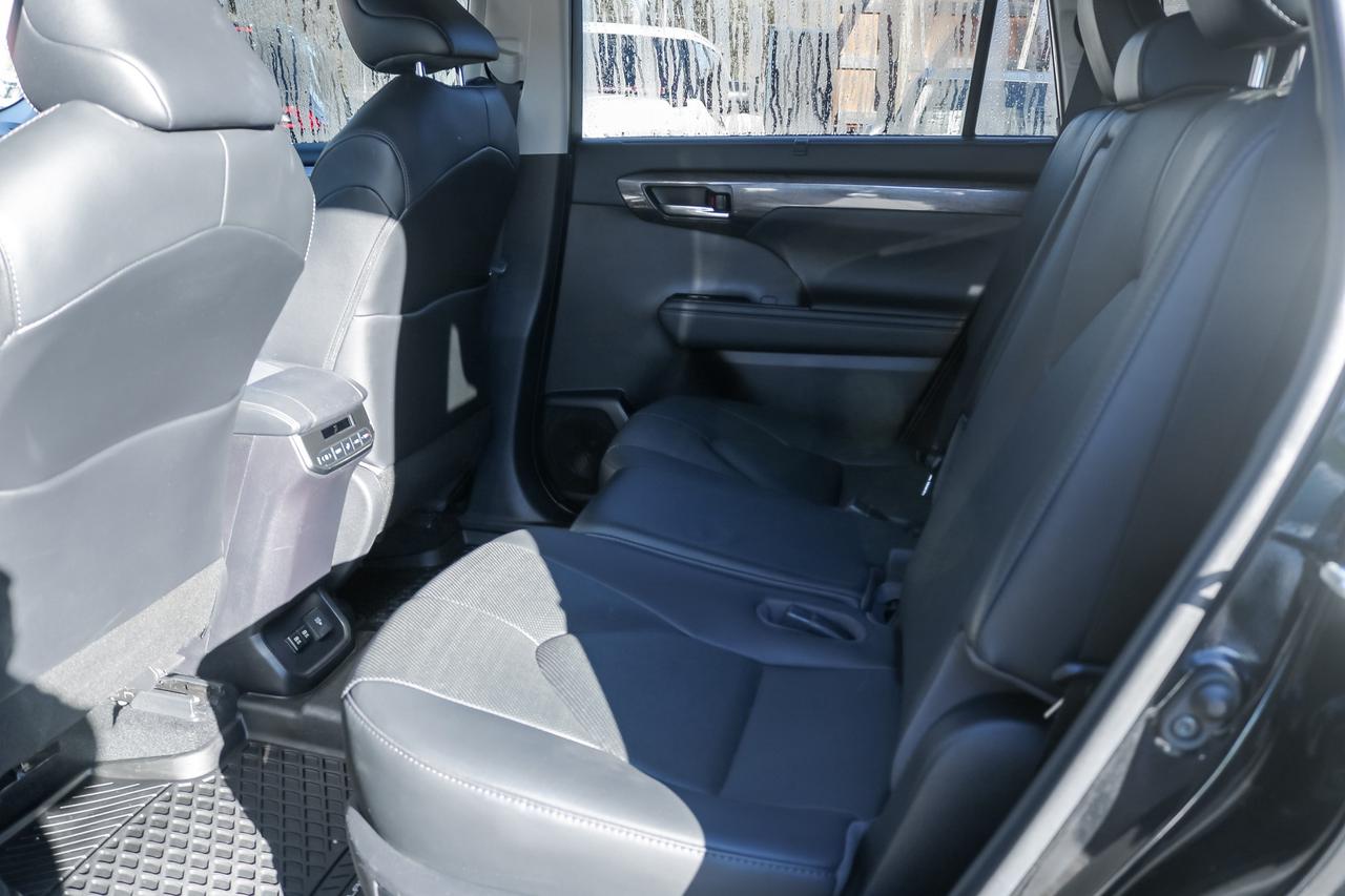 2020 Toyota Highlander Limited 4dr All-Wheel Drive Photo