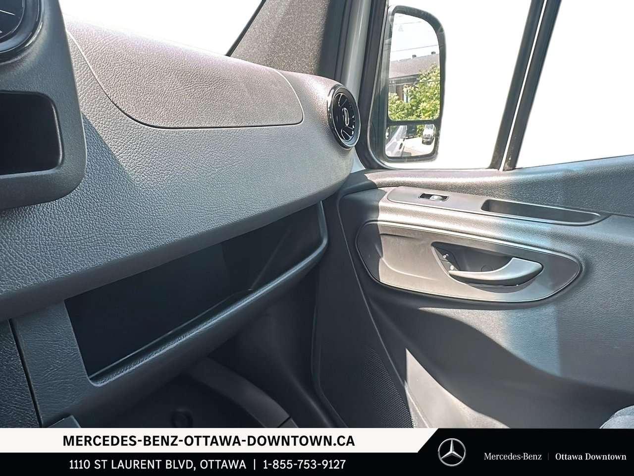 2026 Mercedes-Benz Sprinter 2500 Standard Roof I4 Diesel 144 Photo