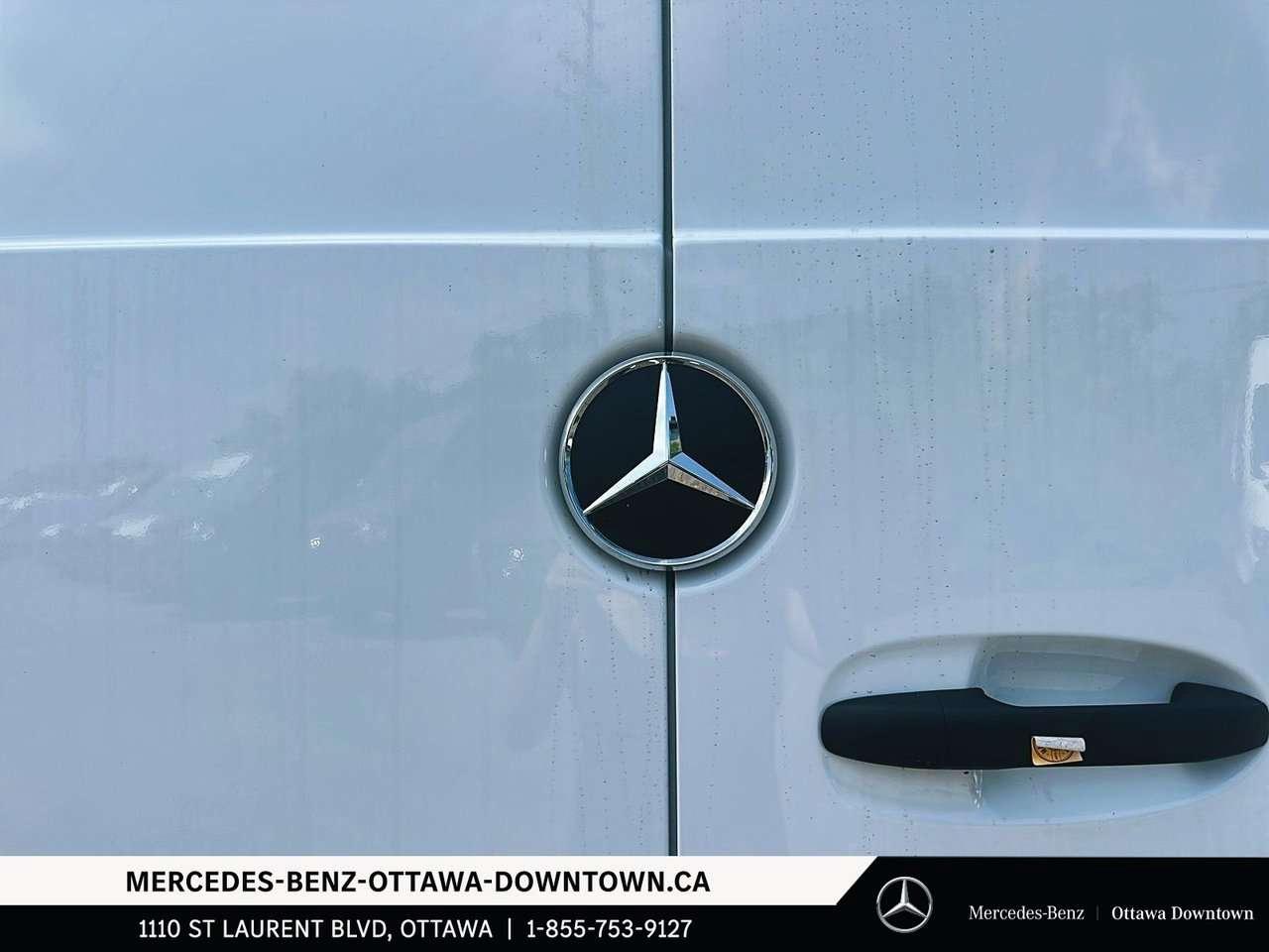 2026 Mercedes-Benz Sprinter 2500 Standard Roof I4 Diesel 144 Photo
