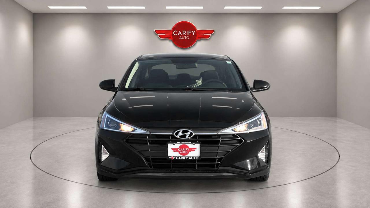 2020 Hyundai Elantra Essential   Certified   One Owner Photo5