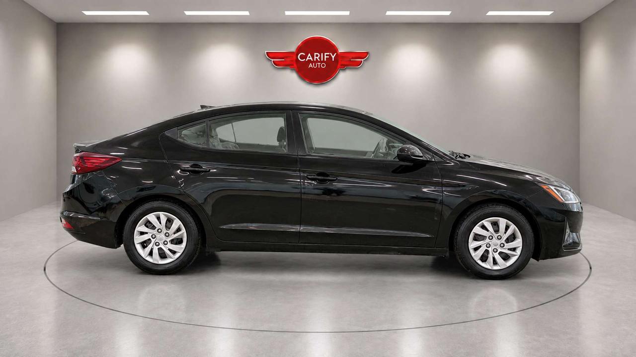2020 Hyundai Elantra Essential   Certified   One Owner Photo