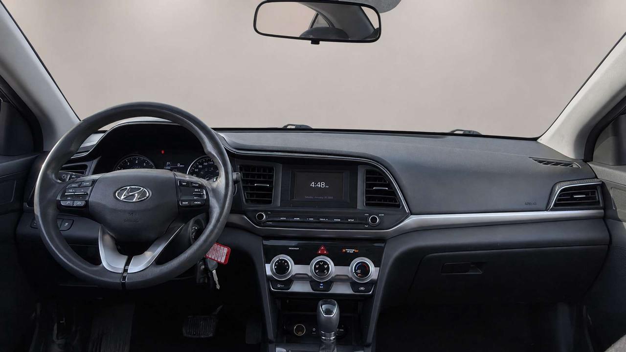 2020 Hyundai Elantra Essential   Certified   One Owner Photo