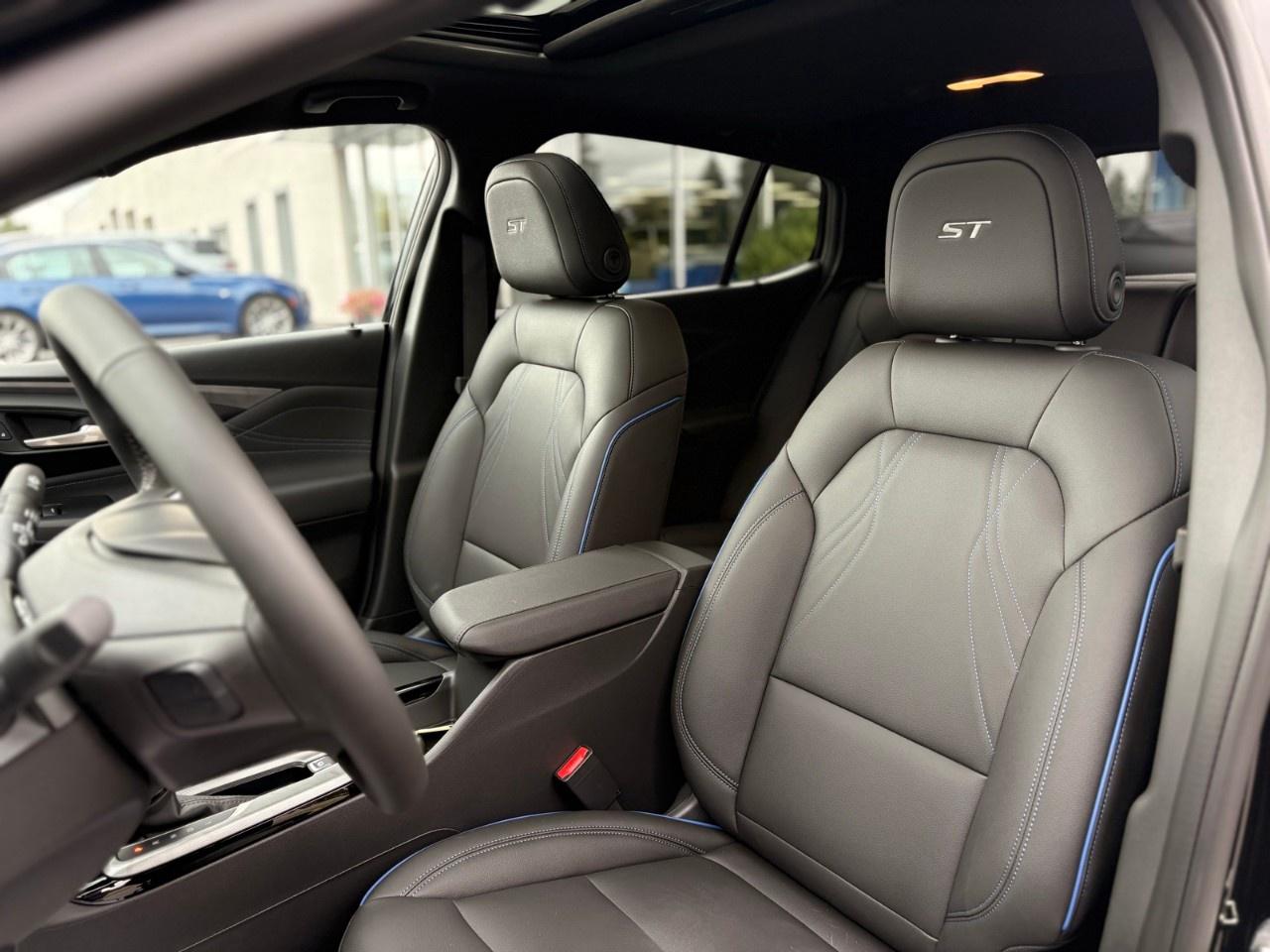 2026 Buick Envista FWD 4dr Sport Touring Photo
