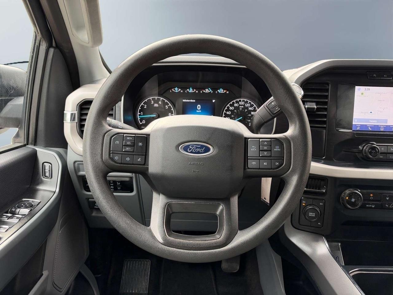 2023 Ford F-150 XLT 4WD SuperCrew 6.5' Box * NO ACCIDENTS / DRIVER ASSIST / CARPLAY Photo
