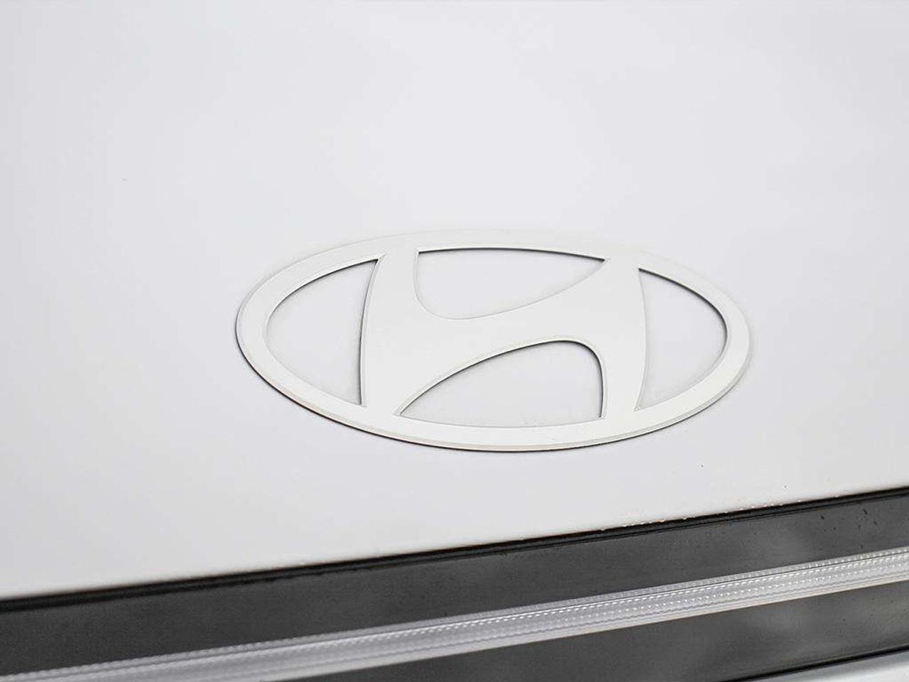 2027 Hyundai KONA 2.0L Preferred AWD w/Trend Package demo used Photo