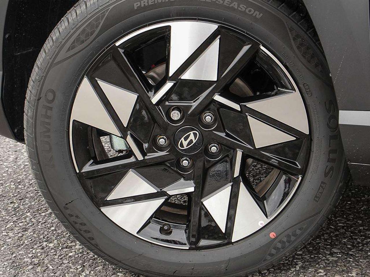 2027 Hyundai KONA 2.0L Preferred AWD w/Trend Package demo used Photo