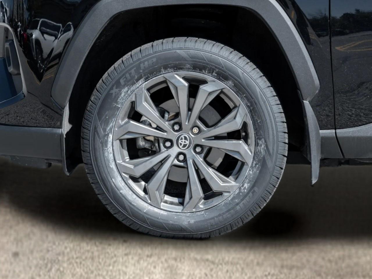 2024 Toyota RAV4 Hybrid Limited AWD Photo3