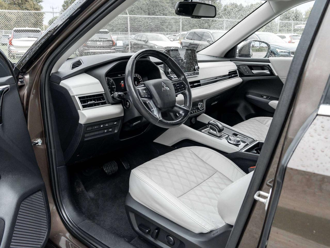 2023 Mitsubishi Outlander SEL S-AWC CPO FINANCE RATES FOR AS LOW AS 0.90% Photo
