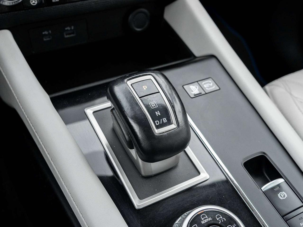 2023 Mitsubishi Outlander SEL S-AWC CPO FINANCE RATES FOR AS LOW AS 0.90% Photo