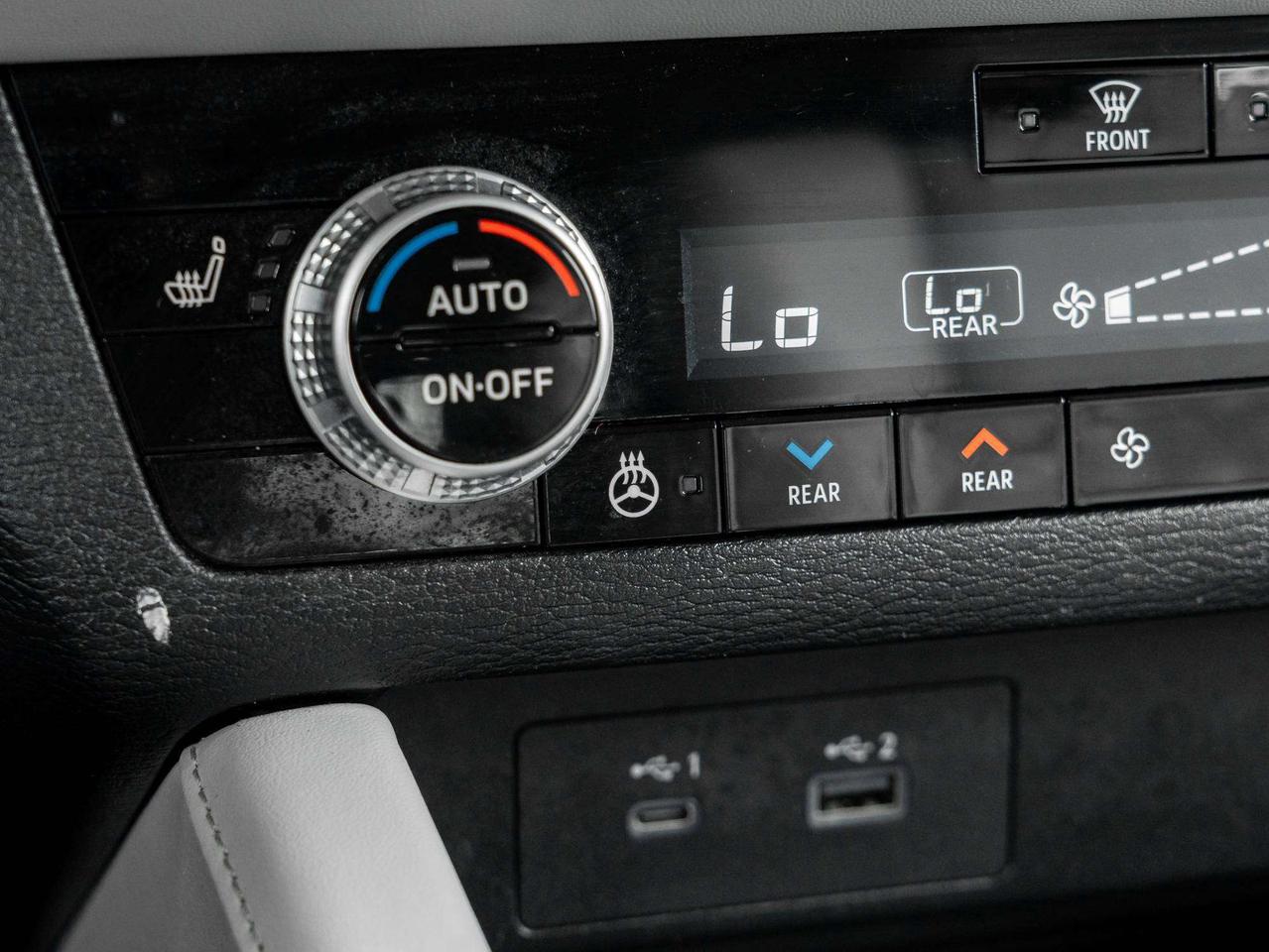 2023 Mitsubishi Outlander SEL S-AWC CPO FINANCE RATES FOR AS LOW AS 0.90% Photo