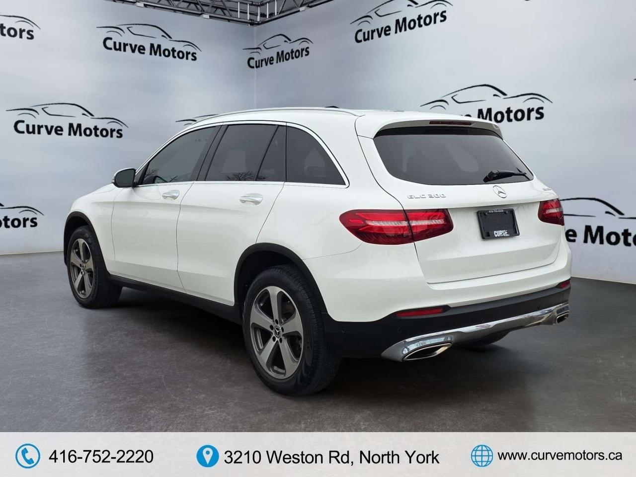 2019 Mercedes-Benz GLC GLC 300 4MATIC * LOW KM / PANORAMIC ROOF / 360 CAMERA / NAVIGATION Photo
