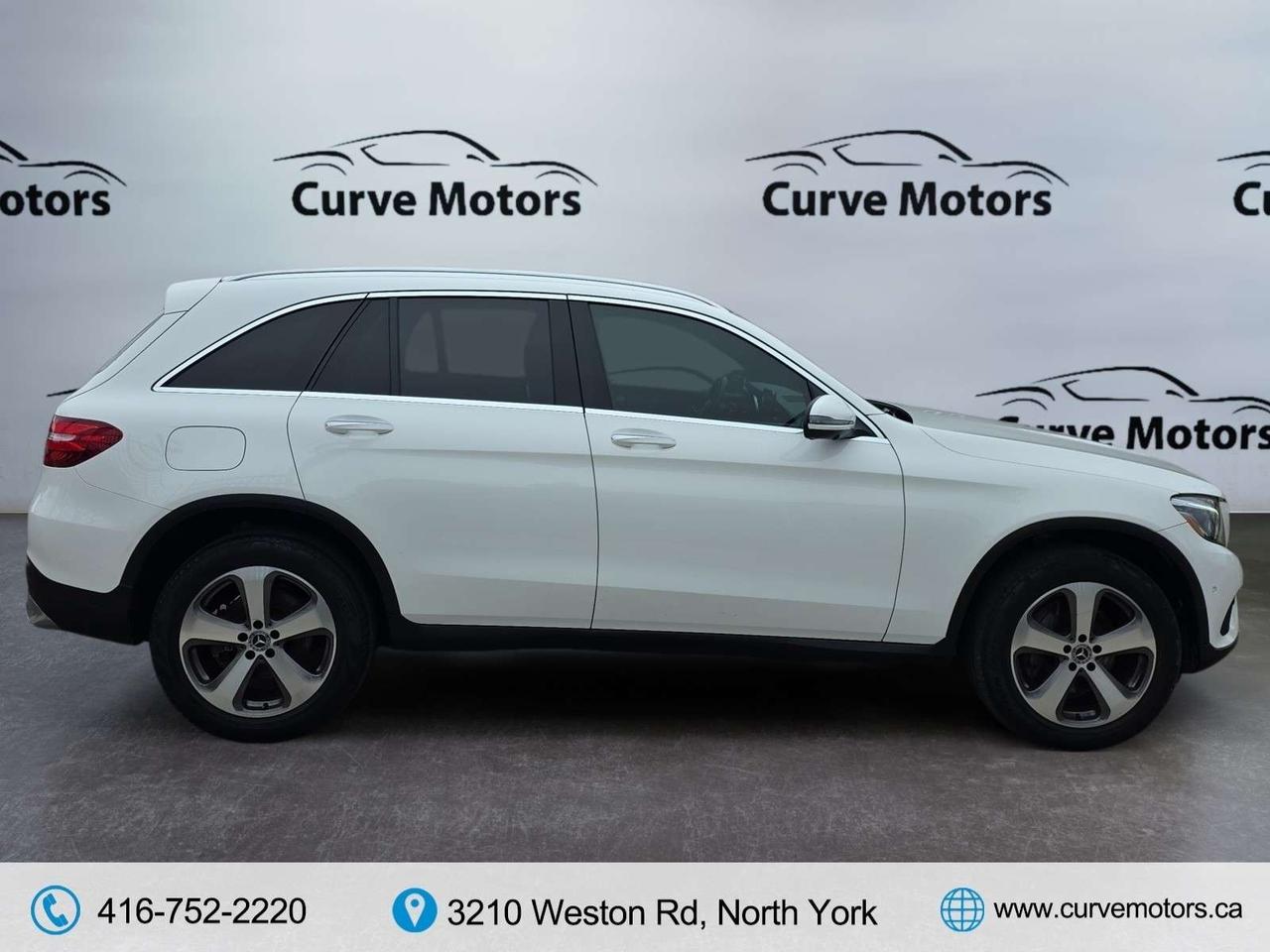 2019 Mercedes-Benz GLC GLC 300 4MATIC * LOW KM / PANORAMIC ROOF / 360 CAMERA / NAVIGATION Photo