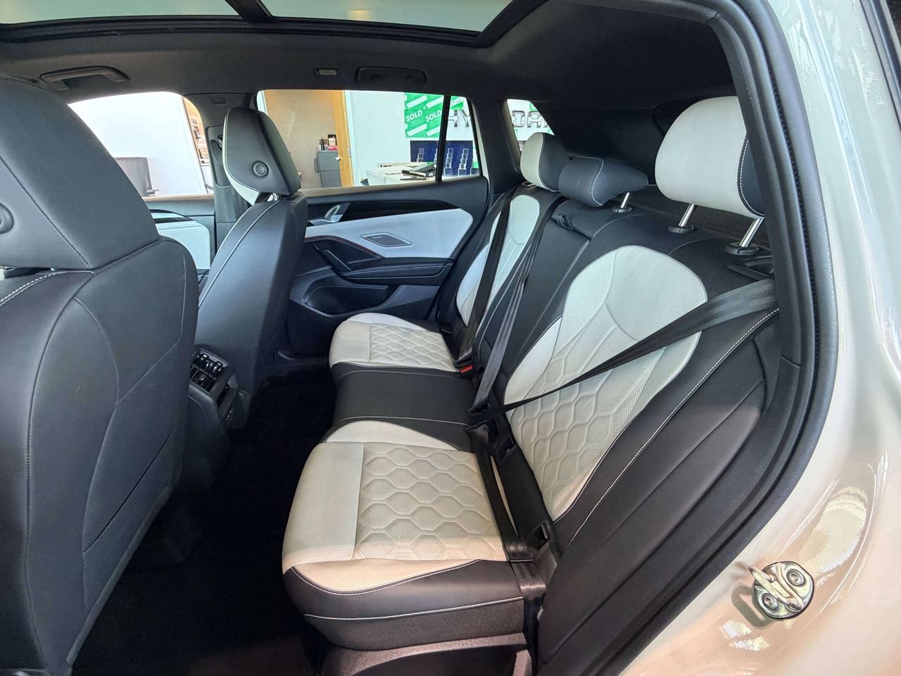 2026 Volkswagen Tiguan TIGUAN HIGHLINE R Photo