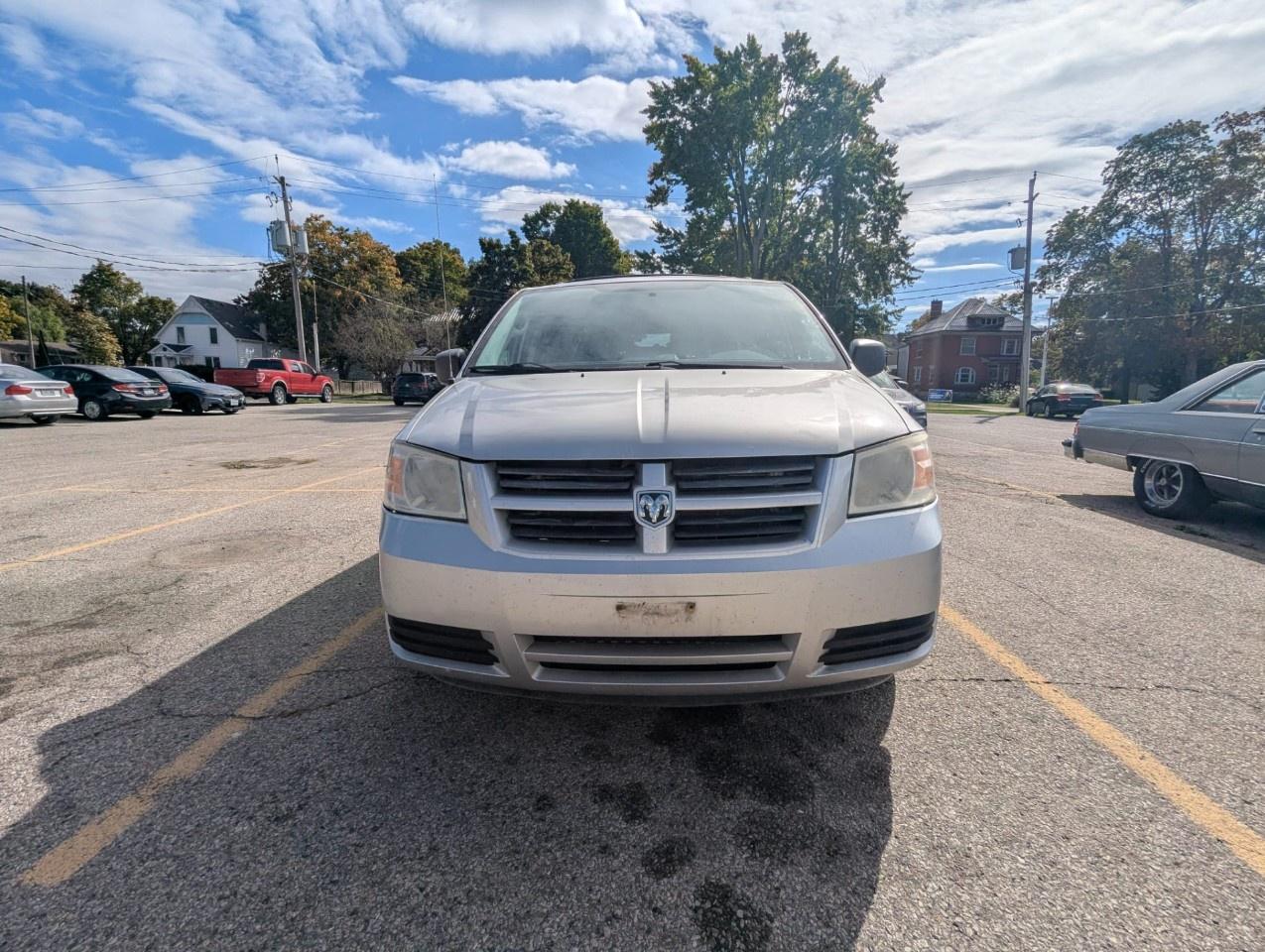 2010 Dodge Grand Caravan 4dr Wgn SE Photo