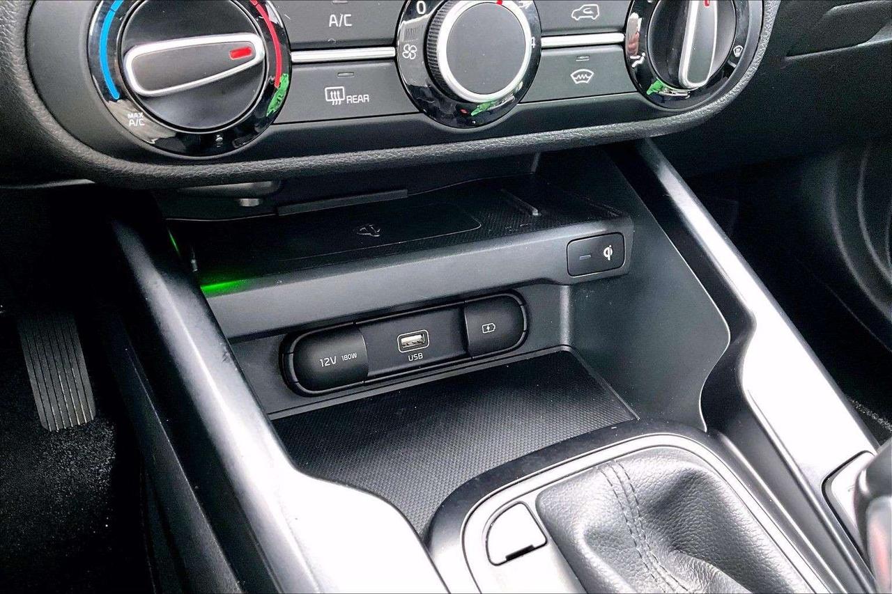 2020 Kia Soul EX   CarPlay/Android Auto   Blind Spot Photo