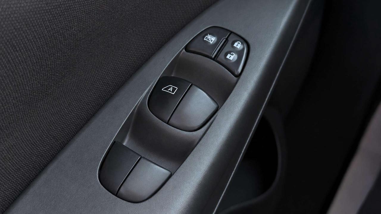 2019 Nissan Sentra S   Certified   No Accident Photo