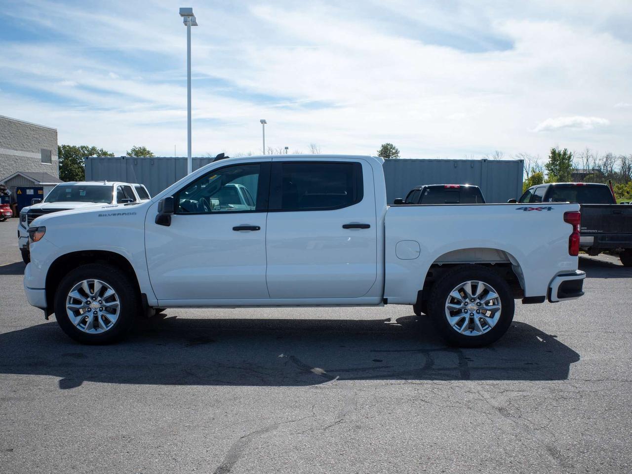 2024 Chevrolet Silverado 1500 Custom - Turbocharged Engine   Cloth Seats Photo4
