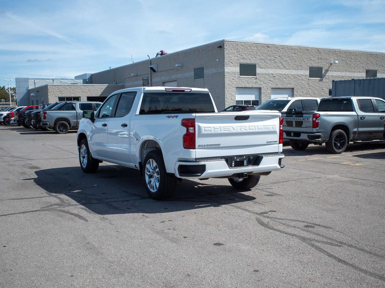 2024 Chevrolet Silverado 1500 Custom - Turbocharged Engine   Cloth Seats Photo