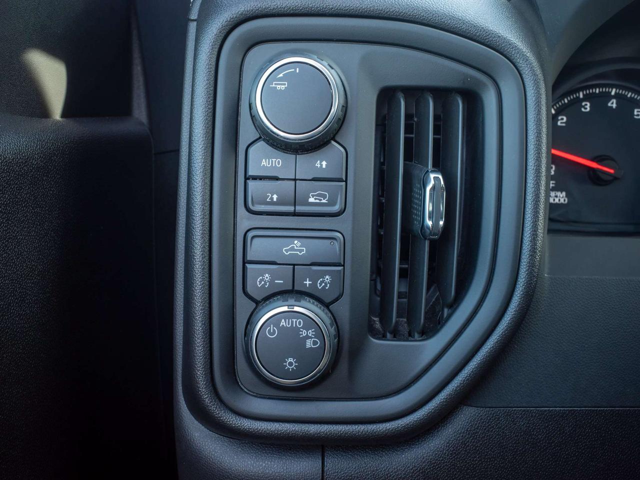 2024 Chevrolet Silverado 1500 Custom - Turbocharged Engine   Cloth Seats Photo