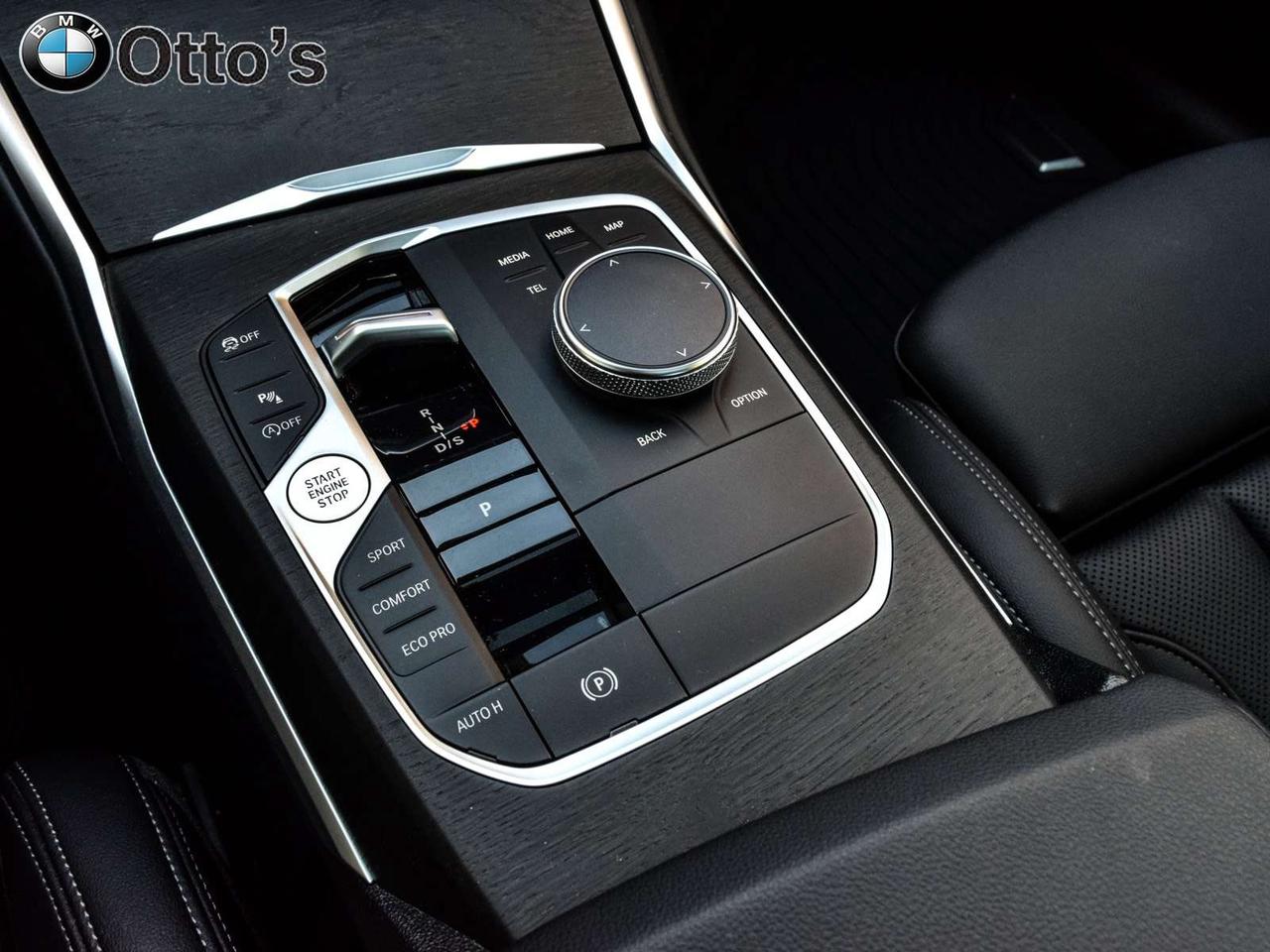 2024 BMW 3 Series xDrive Sedan Premium Essential Photo