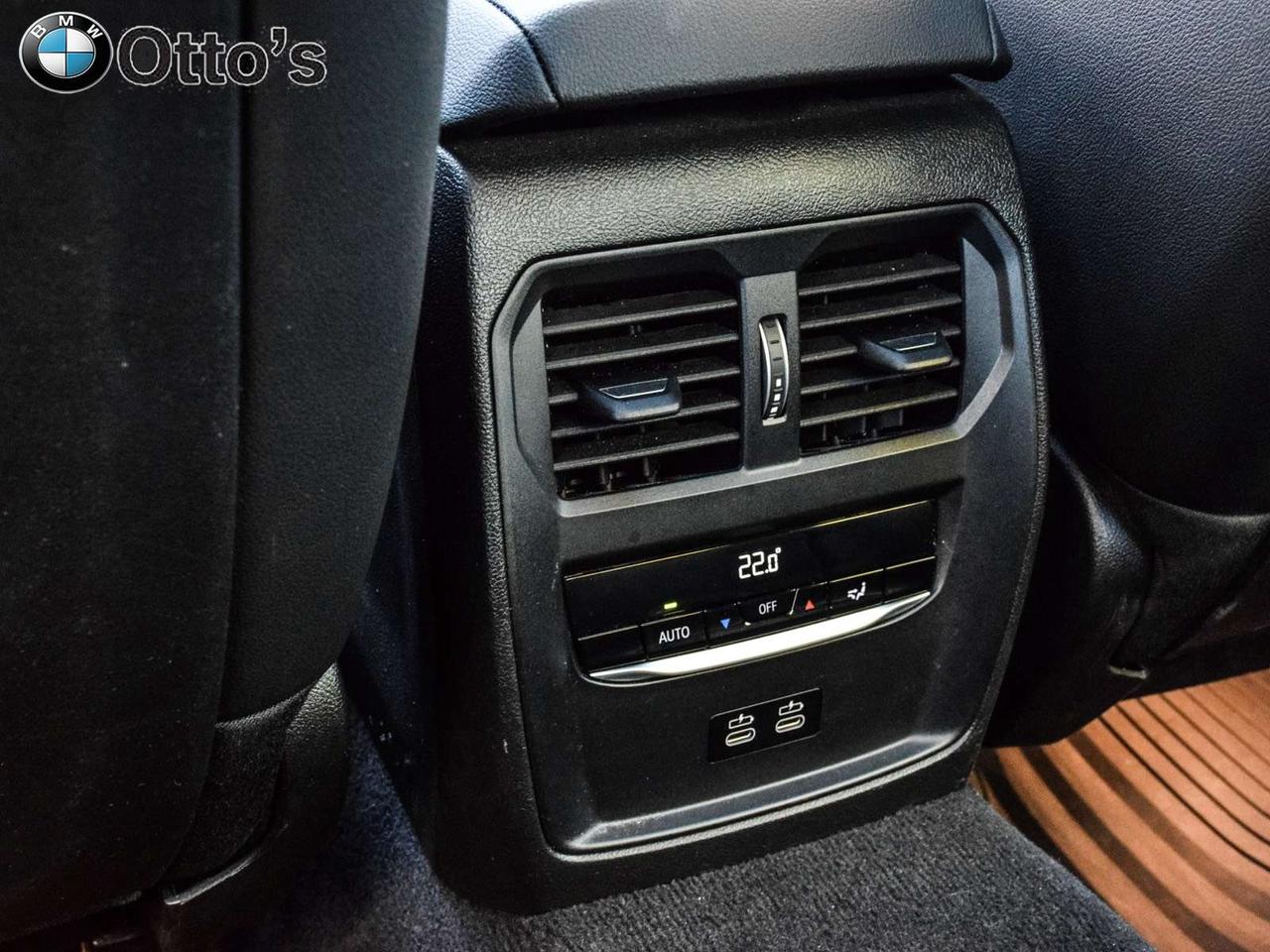 2024 BMW 3 Series xDrive Sedan Premium Essential Photo