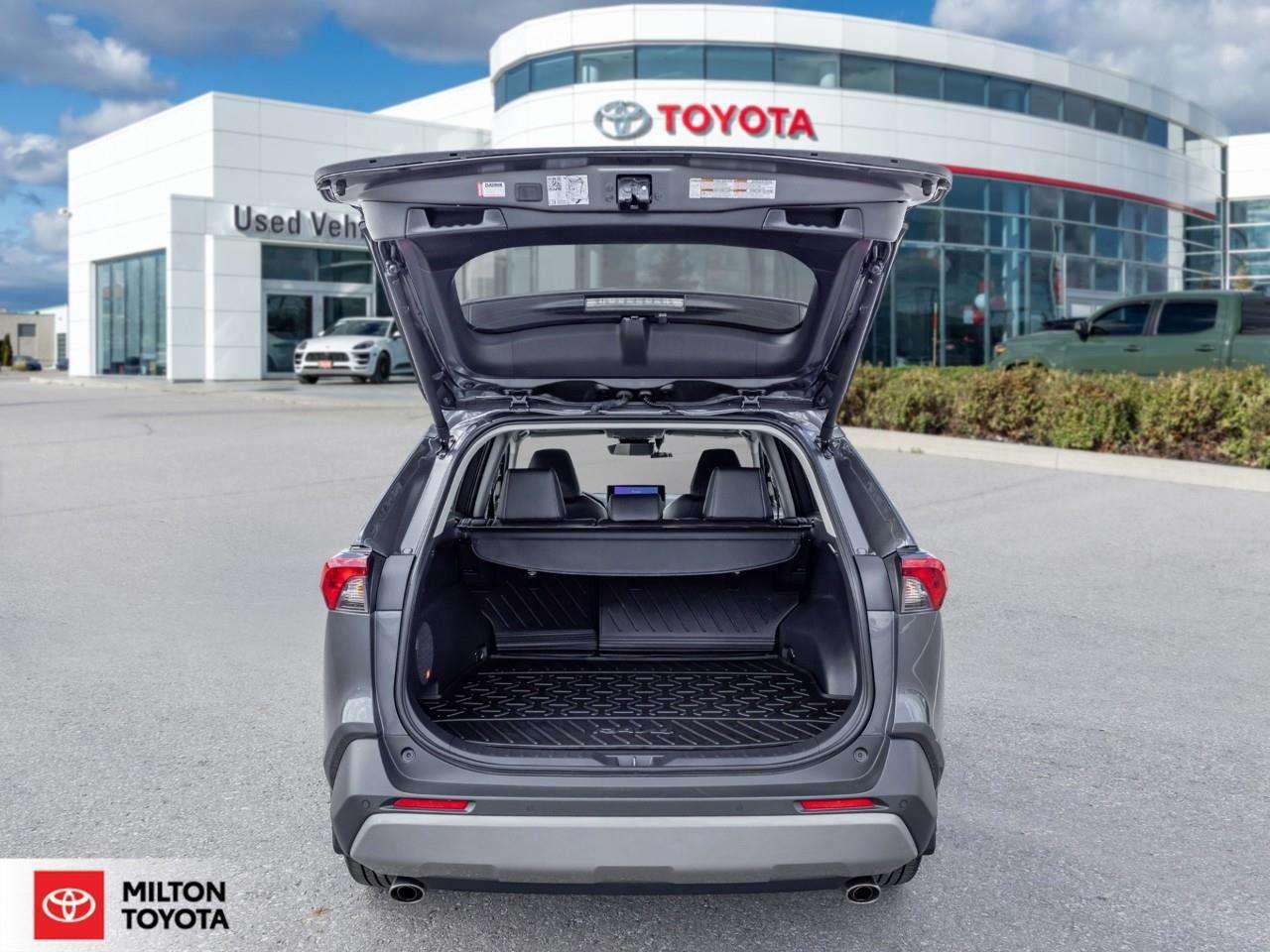 2025 Toyota RAV4 LEATHER MOONROOF JBL ONE OWNER TCUV Limited Photo