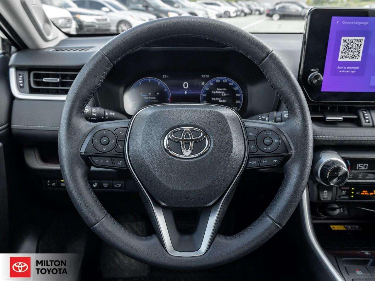 2025 Toyota RAV4 LEATHER MOONROOF JBL ONE OWNER TCUV Limited Photo