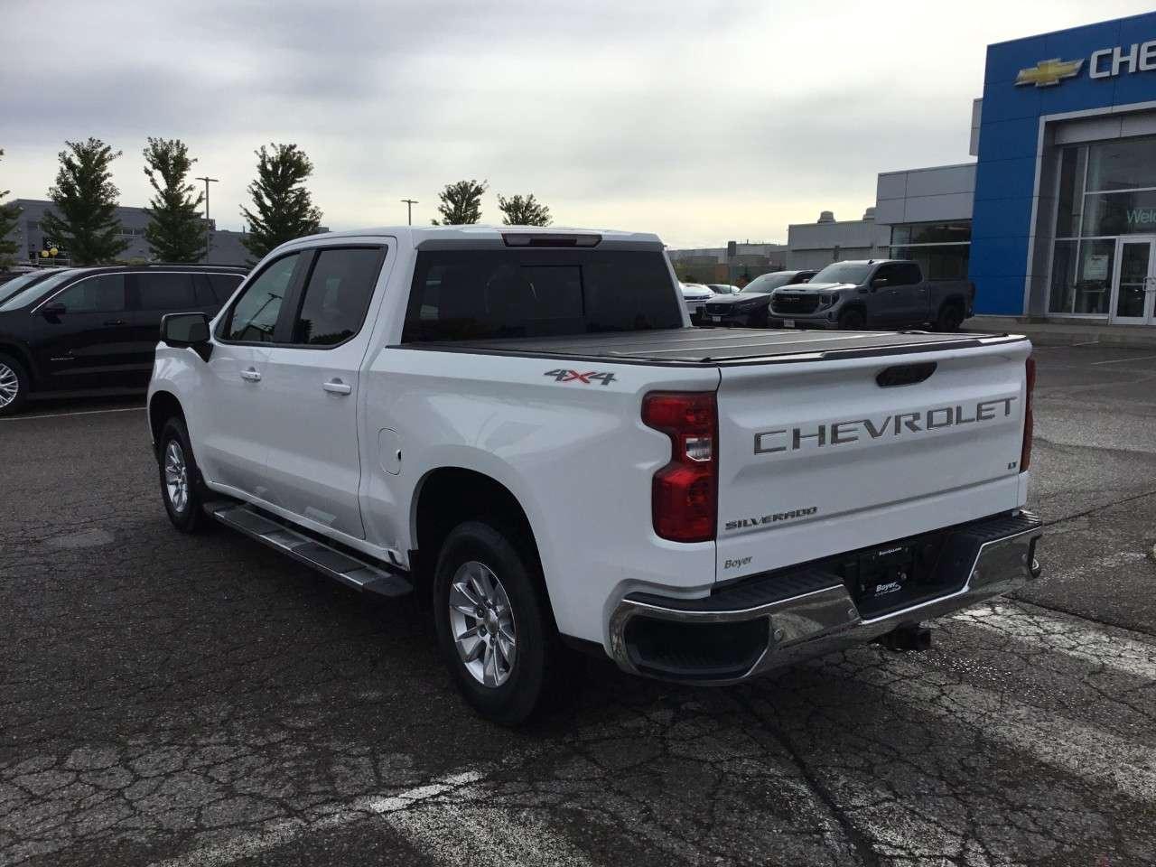 2024 Chevrolet Silverado 1500 Crew Cab Short Box 4-Wheel Drive LT Photo