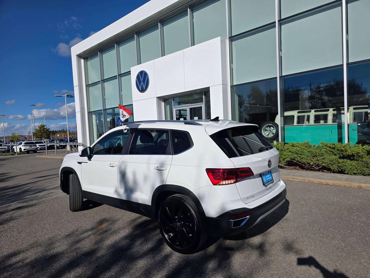 2024 Volkswagen Taos Comfortline Photo2