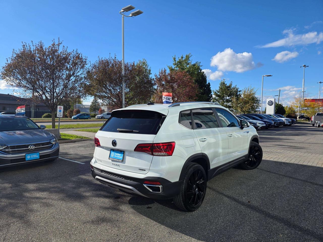 2024 Volkswagen Taos Comfortline Photo4