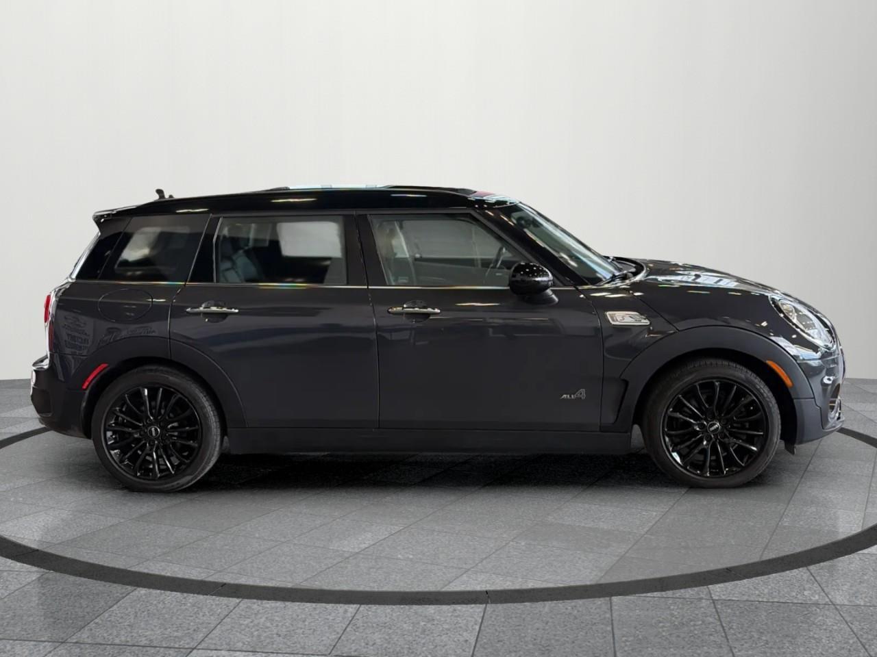 2018 MINI Clubman Cooper S 4dr ALL4 Photo
