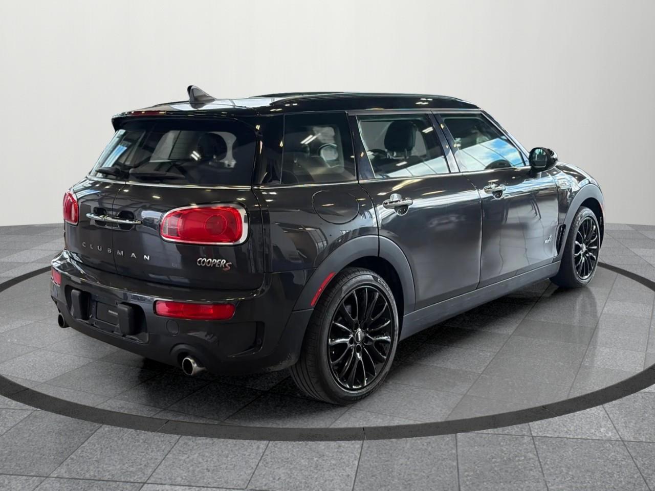 2018 MINI Clubman Cooper S 4dr ALL4 Photo